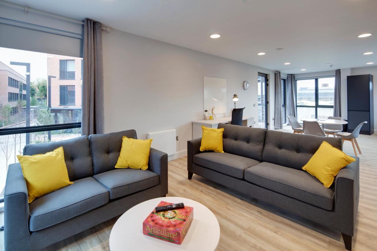 One-Bedroom Apartment,1406042381:JPEG